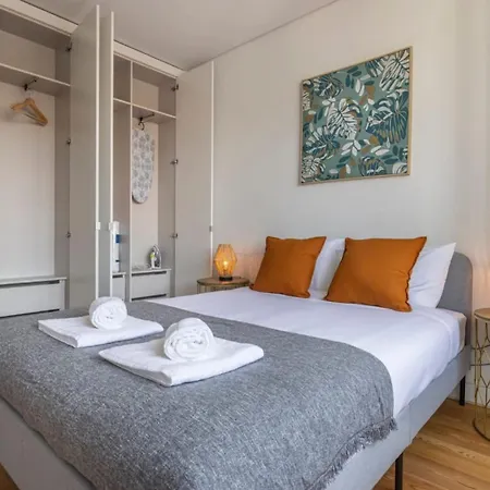 First Avenida Ii * Lisboa