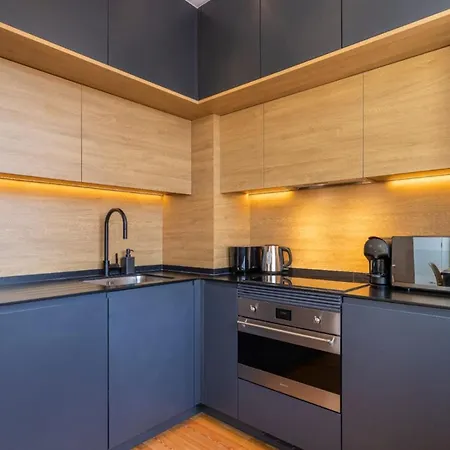 First Avenida Ii * Лісабон