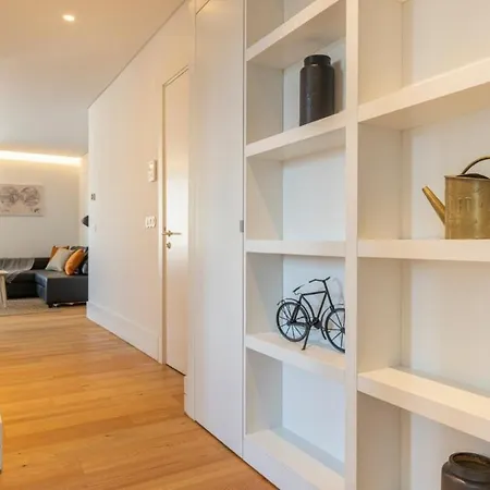 First Avenida Ii Апартаменти