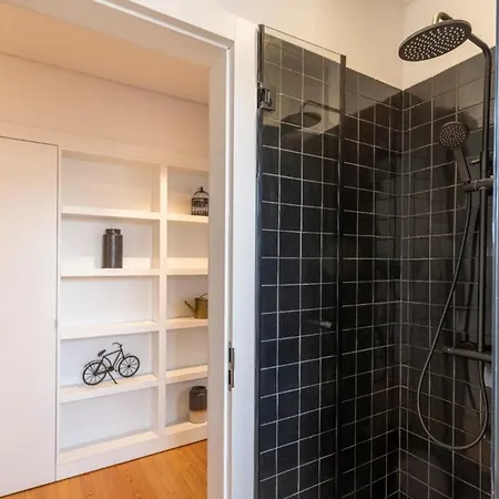 First Avenida Ii Апартаменти *