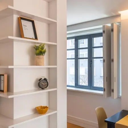 Апартаменти First Avenida Ii Лісабон